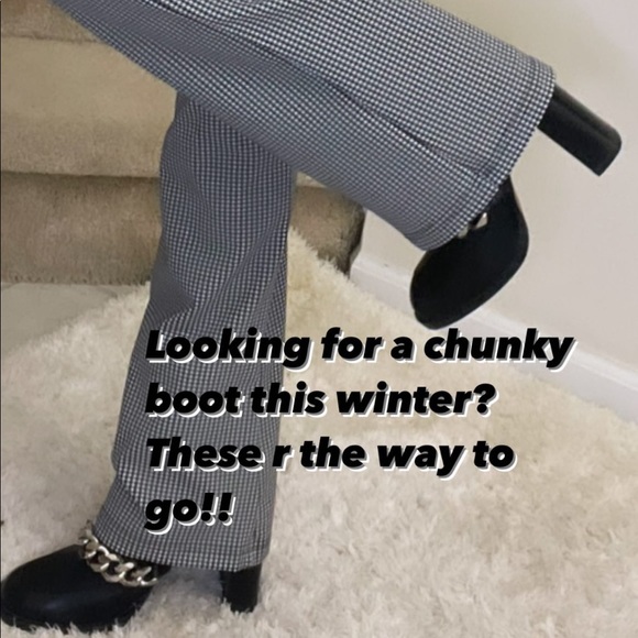 Givenchy Chain Chelsea Boot - Picture 2 of 16